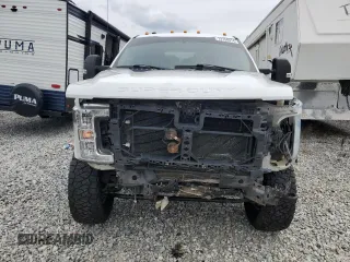2018 Ford F-350 XL with VIN 1FT8W3DT0JEC35042, listed as a Copart auction lot 72758314 with 115,804 mi miles and Salvage title. Bid and sale history available at DreamBid. Image 5.