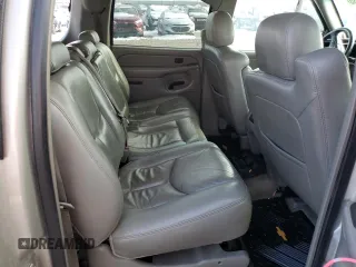 2004 Chevrolet Suburban Z71 with VIN 3GNFK16Z74G314849, listed as a Copart auction lot 46052385 with 200,673 mi miles and Salvage Title. Bid and sale history available at carsss.com. Image 11.