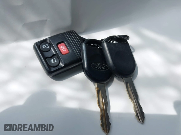 2006 Ford Escape XLT с VIN 1FMYU93126KB87623, выставлен на аукционе IAAI как лот 42709859 с пробегом 126 611 миль миль и . История ставок и продаж доступна на DreamBid. Изображение 11.