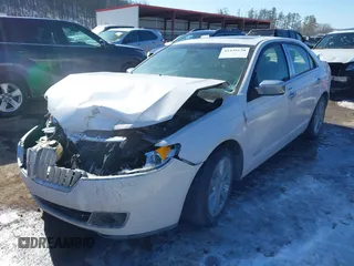 2011 Lincoln MKZ Hybrid with VIN 3LNDL2L31BR752945, listed as a IAAI auction lot 41439120 with 178,578 mi miles. Bid and sale history available at carsss.com. Image 18.