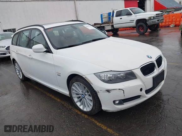 2012 BMW 3 Series 328i xDrive with VIN WBAUU3C50CA543357, listed as a IAAI auction lot 38635586 with 85,220 mi miles and . Bid and sale history available at DreamBid. Image 1.