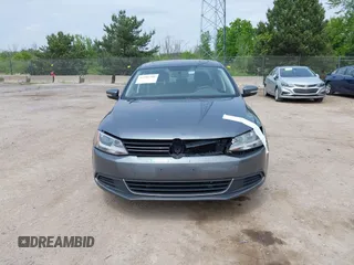 2013 Volkswagen Jetta SE with VIN 3VWBX7AJ3DM434661, listed as a IAAI auction lot 42505596 with 135,263 mi miles and . Bid and sale history available at DreamBid. Image 12.