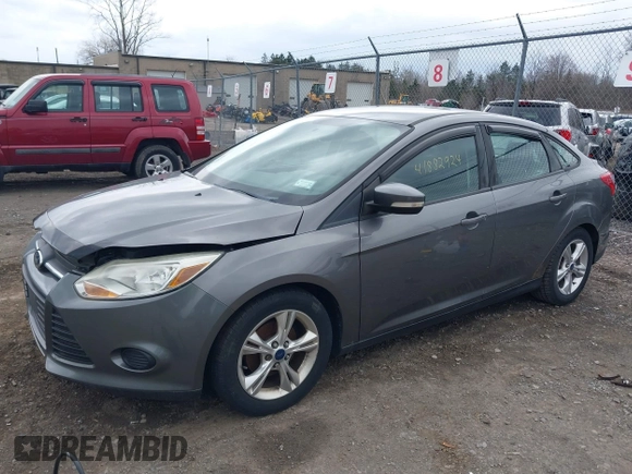 2014 Ford Focus SE with VIN 1FADP3F21EL193164, listed as a IAAI auction lot 41882924 with 122,469 mi miles. Bid and sale history available at carsss.com. Image 2.
