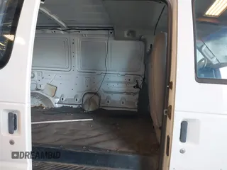 2003 Ford Econoline Cargo z VIN 1FTNE24W53HA22180, wystawiony jako IAAI lot #42206484 z przebiegiem 306 921 mil mil oraz . Historia ofert i sprzedaży dostępna na DreamBid. Obrazek 8.