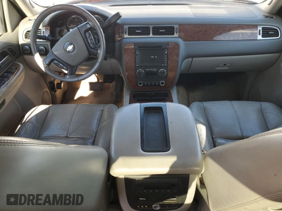 2007 Chevrolet Avalanche LT w/3LT with VIN 3GNFK12317G277268, listed as a Copart auction lot 73538604 with 276,539 mi miles and Salvage Title. Bid and sale history available at carsss.com. Image 8.