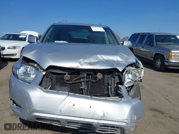 2008 Toyota Highlander Hybrid with VIN JTEEW41AX82008556, listed as a IAAI auction lot 41409295 with 201,687 mi miles. Bid and sale history available at carsss.com. Image 13.