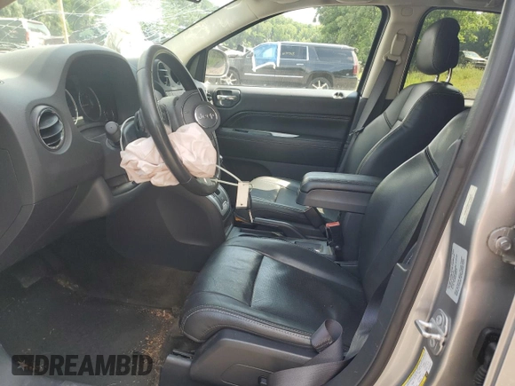 2016 Jeep Compass High Altitude с VIN 1C4NJDEB6GD746072, выставлен на аукционе Copart как лот 65315735 с пробегом 63 665 миль миль и Списание • Salvage title. История ставок и продаж доступна на DreamBid. Изображение 7.