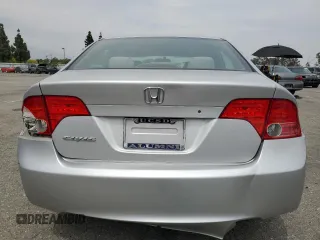 2006 Honda Civic LX z VIN 1HGFA16506L139120, wystawiony jako Copart lot #58874925 z przebiegiem 147 123 mil mil oraz Szkoda całkowita • Salvage title. Historia ofert i sprzedaży dostępna na DreamBid. Obrazek 6.