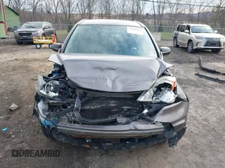 2011 Honda CR-V SE with VIN 5J6RE4H48BL042063, listed as a IAAI auction lot 41985314 with 138,097 mi miles. Bid and sale history available at carsss.com. Image 12.