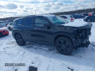 2024 GMC Acadia FWD Elevation z VIN 1GKENKKS7RJ224119, wystawiony jako IAAI lot #41259090 z przebiegiem 9 633 mil mil oraz . Historia ofert i sprzedaży dostępna na DreamBid. Obrazek 13.