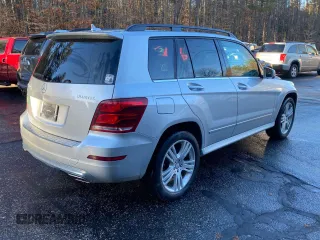 2013 Mercedes-Benz GLK 250 with VIN WDCGG0EBXDG108931, listed as a Copart auction lot 41338275 with 39,825 mi miles and Clean Title. Bid and sale history available at DreamBid. Image 3.