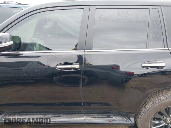 2022 Lexus GX 460 Premium with VIN JTJAM7BX4N5319498, listed as a IAAI auction lot 42202260 with 24,800 mi miles and . Bid and sale history available at DreamBid. Image 14.