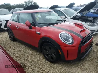 2022 MINI Hardtop Cooper S z VIN WMW53DH03N2S36563, wystawiony jako Copart lot #74345444 z przebiegiem Nie podano mil oraz Nie do naprawy • Non repairable. Historia ofert i sprzedaży dostępna na DreamBid. Obrazek 4.