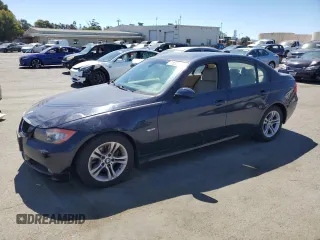 2008 BMW 3 Series 328i with VIN WBAVC57548NK78262, listed as a Copart auction lot 71132994 with 120,872 mi miles and Clean title. Bid and sale history available at DreamBid. Image 1.