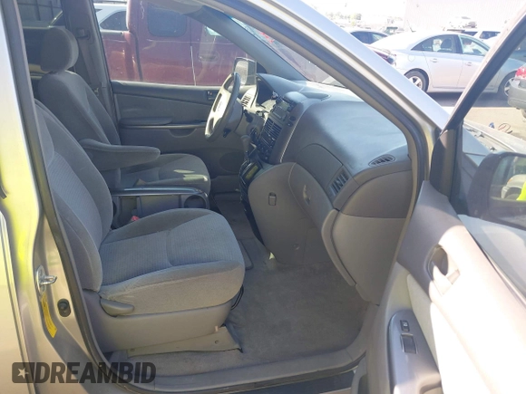 2006 Toyota Sienna CE с VIN 5TDZA23C26S567967, выставлен на аукционе IAAI как лот 42395076 с пробегом 272 164 миль миль и . История ставок и продаж доступна на DreamBid. Изображение 5.