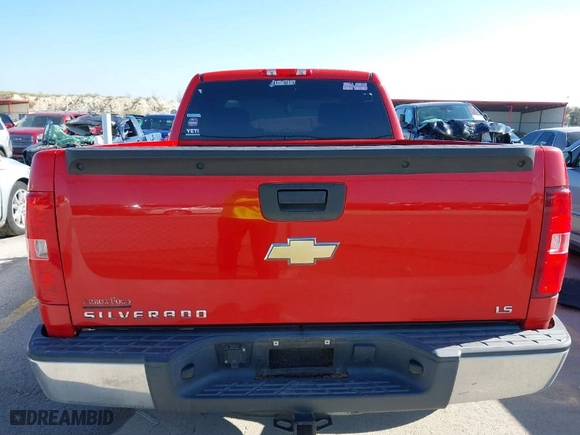 2008 Chevrolet Silverado 1500 Work Truck with VIN 1GCEC19C68Z257588, listed as a IAAI auction lot 41481097 with 194,145 mi miles. Bid and sale history available at carsss.com. Image 16.