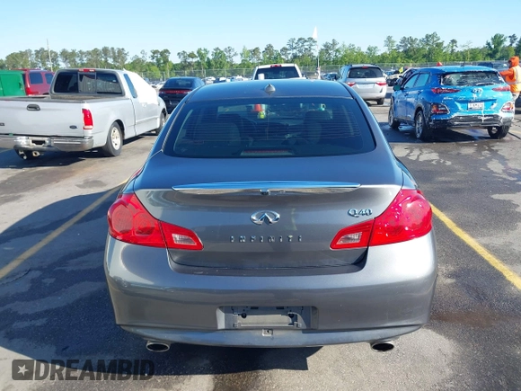 2015 Infiniti Q40 with VIN JN1CV6AP8FM501297, listed as a IAAI auction lot 42035310 with 294,962 mi miles. Bid and sale history available at carsss.com. Image 16.