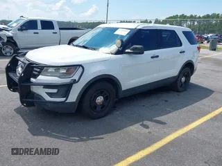 2017 Ford Police Interceptor Utility с VIN 1FM5K8AT1HGE29783, выставлен на аукционе IAAI как лот 42709912 с пробегом 146 910 миль миль и . История ставок и продаж доступна на DreamBid. Изображение 2.