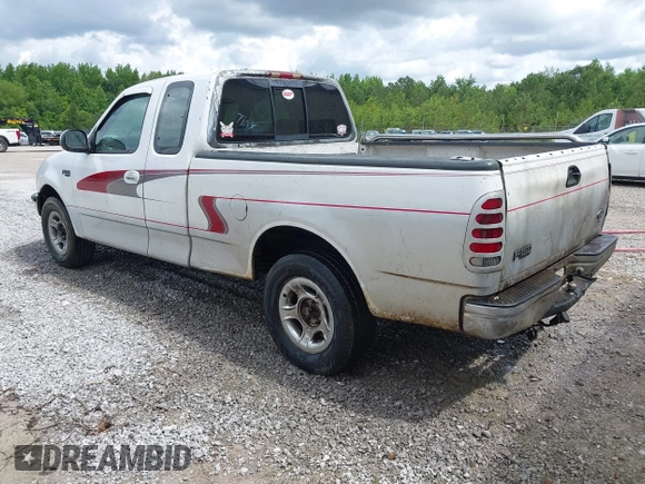 1997 Ford F-150 XL with VIN 1FTEX17L3VNB22949, listed as a IAAI auction lot 42377443 with 119,148 mi miles and . Bid and sale history available at DreamBid. Image 3.