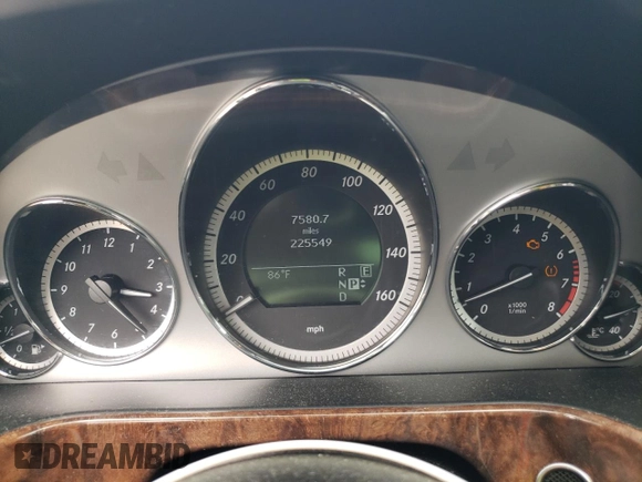 2011 Mercedes-Benz E 350 Luxury with VIN WDDHF8HB0BA458985, listed as a Copart auction lot 54663245 with 225,549 mi miles and Clean Title. Bid and sale history available at DreamBid. Image 9.