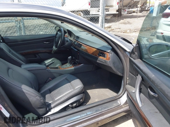 2007 BMW 3 Series 328xi with VIN WBAWC33597PD06271, listed as a IAAI auction lot 42229552 with Not Provided miles and . Bid and sale history available at DreamBid. Image 5.