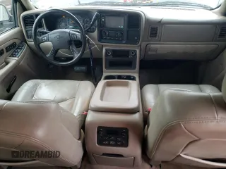 2005 Chevrolet Tahoe Police z VIN 1GNEC13Z15R231139, wystawiony jako Copart lot #83765364 z przebiegiem 249 358 mil mil oraz Szkody całkowita. Historia ofert i sprzedaży dostępna na DreamBid. Obrazek 8.