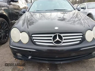 2005 Mercedes-Benz CLK 320 z VIN WDBTJ65J15F153987, wystawiony jako IAAI lot #41771112 z przebiegiem 208 754 mil mil oraz . Historia ofert i sprzedaży dostępna na DreamBid. Obrazek 6.