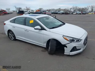 2018 Hyundai Sonata Limited with VIN 5NPE34AF7JH695346, listed as a IAAI auction lot 41824109 with 38,052 mi miles. Bid and sale history available at carsss.com. Image 1.