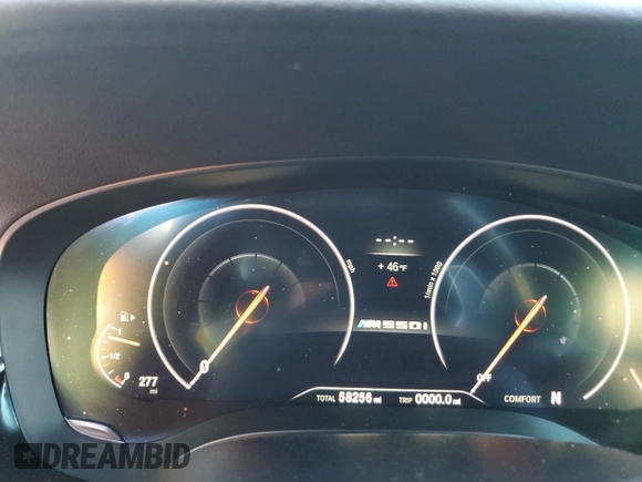 2019 BMW 5 Series M550i xDrive with VIN WBAJB9C55KB288709, listed as a Copart auction lot 46590735 with 58,256 mi miles and Salvage title. Bid and sale history available at DreamBid. Image 9.