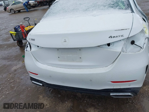 2022 Mercedes-Benz C 300 with VIN W1KAF4HB7NR045963, listed as a IAAI auction lot 41535370 with 16,957 mi miles and . Bid and sale history available at DreamBid. Image 17.
