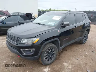 2019 Jeep Compass Trailhawk z VIN 3C4NJDDB5KT618149, wystawiony jako IAAI lot #41959320 z przebiegiem 99 795 mil mil oraz . Historia ofert i sprzedaży dostępna na DreamBid. Obrazek 17.