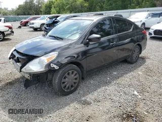 2017 Nissan Versa SV z VIN 3N1CN7AP5HL865888, wystawiony jako Copart lot #60886965 z przebiegiem 127 727 mil mil oraz Szkoda całkowita • Salvage title. Historia ofert i sprzedaży dostępna na DreamBid. Obrazek 1.