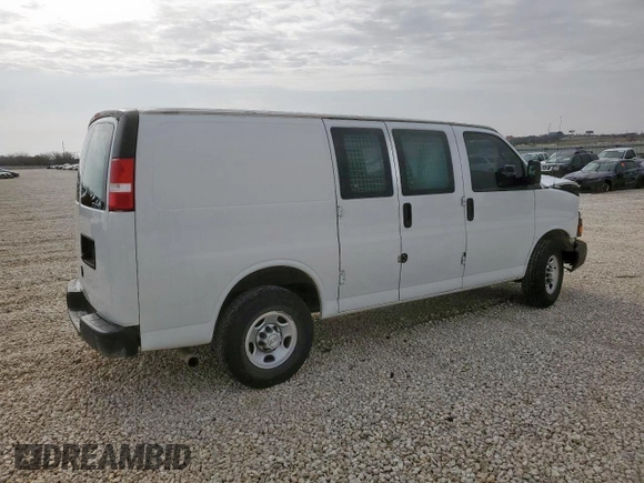 2020 Chevrolet Express Cargo with VIN 1GCWGAFP7L1127228, listed as a Copart auction lot 58584465 with 83,826 mi miles and Salvage title. Bid and sale history available at DreamBid. Image 3.