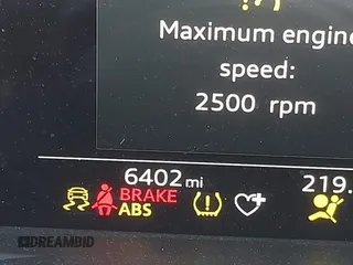2025 Audi S7 Prestige z VIN WAUSFBF25SN018444, wystawiony jako IAAI lot #42190779 z przebiegiem 6 402 mil mil oraz . Historia ofert i sprzedaży dostępna na DreamBid. Obrazek 15.