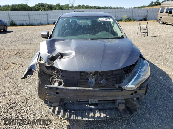 2019 Nissan Sentra SV z VIN 3N1AB7AP2KY305675, wystawiony jako Copart lot #55119015 z przebiegiem 44 217 mil mil oraz Szkoda całkowita • Salvage title. Historia ofert i sprzedaży dostępna na DreamBid. Obrazek 5.