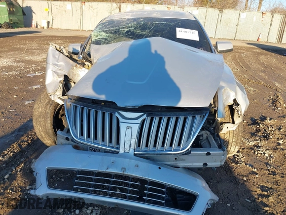 2009 Lincoln MKS with VIN 1LNHM94R19G616794, listed as a IAAI auction lot 41401710 with Not Provided miles and . Bid and sale history available at DreamBid. Image 10.