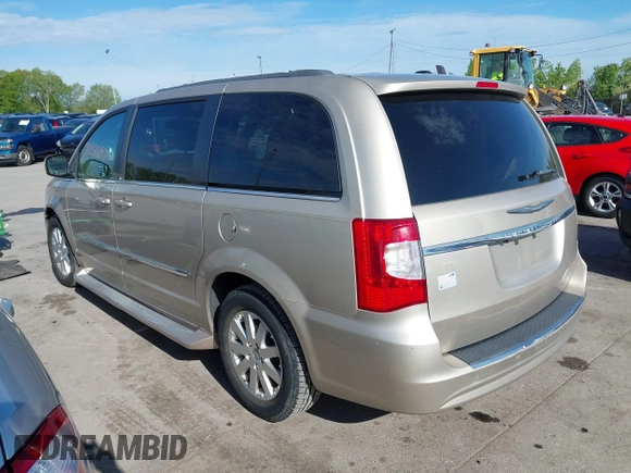 2013 Chrysler Town & Country Touring with VIN 2C4RC1BGXDR646625, listed as a IAAI auction lot 42248297 with 141,943 mi miles and . Bid and sale history available at DreamBid. Image 3.