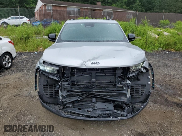 2024 Jeep Grand Cherokee Altitude with VIN 1C4RJHAG2RC108680, listed as a Copart auction lot 62845525 with 31,633 mi miles and Clean title. Bid and sale history available at DreamBid. Image 5.