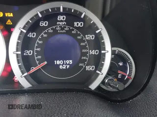2010 Acura TSX z VIN JH4CU2F61AC043219, wystawiony jako IAAI lot #42272906 z przebiegiem 180 193 mil mil oraz . Historia ofert i sprzedaży dostępna na DreamBid. Obrazek 7.
