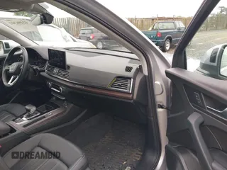 2022 Audi Q5 S line Premium Plus with VIN WA1EAAFY7N2002131, listed as a IAAI auction lot 42496307 with 25,840 mi miles and . Bid and sale history available at DreamBid. Image 5.