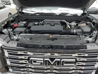2024 GMC Canyon 4WD Denali with VIN 1GTP6FEK9R1152215, listed as a Copart auction lot 45130975 with 6,736 mi miles and Salvage Title. Bid and sale history available at carsss.com. Image 11.