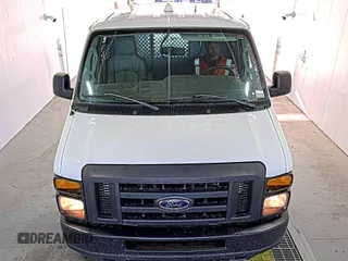 2014 Ford Econoline Cargo Commercial z VIN 1FTNE1EW7EDA44488, wystawiony jako IAAI lot #42556185 z przebiegiem 253 951 mil mil oraz . Historia ofert i sprzedaży dostępna na DreamBid. Obrazek 28.