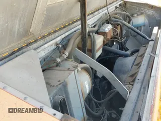 1988 Chevrolet P Series Cargo с VIN 1GBHP32K2J3308015, выставлен на аукционе IAAI как лот 41761450 с пробегом 477 116 миль миль и . История ставок и продаж доступна на DreamBid. Изображение 17.