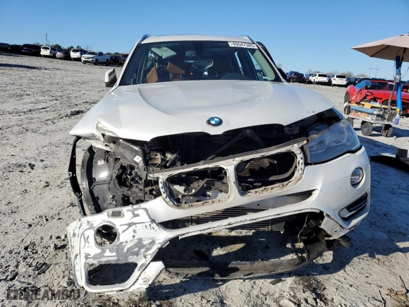 2017 BMW X3 sDrive28i with VIN 5UXWZ7C37H0X42405, listed as a Copart auction lot 49547385 with 0 mi miles and Salvage Title. Bid and sale history available at carsss.com. Image 5.