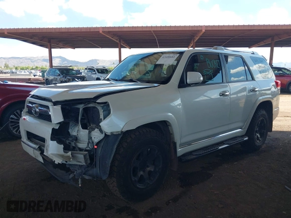 2011 Toyota 4Runner Trail z VIN JTEBU5JR6B5043167, wystawiony jako IAAI lot #42400681 z przebiegiem 265 137 mil mil oraz . Historia ofert i sprzedaży dostępna na DreamBid. Obrazek 6.