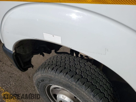 2013 Ford F-350 z VIN 1FD7X3B67DEA52601, wystawiony jako IAAI lot #42409012 z przebiegiem 335 745 mil mil oraz . Historia ofert i sprzedaży dostępna na DreamBid. Obrazek 4.