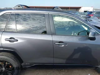 2022 Toyota RAV4 Hybrid SE z VIN JTM16RFV5ND053223, wystawiony jako IAAI lot #42217744 z przebiegiem 43 878 mil mil oraz . Historia ofert i sprzedaży dostępna na DreamBid. Obrazek 12.