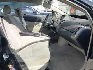 2007 Toyota Prius with VIN JTDKB20U273295502, listed as a IAAI auction lot 41361511 with 200,378 mi miles. Bid and sale history available at carsss.com. Image 5.