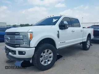 2017 Ford F-250 Lariat with VIN 1FT7W2BTXHEB75967, listed as a IAAI auction lot 42241525 with 181,780 mi miles and . Bid and sale history available at DreamBid. Image 18.