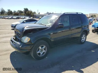 2001 Mercedes-Benz M-Class with VIN 4JGAB54E41A280868, listed as a Copart auction lot 47829955 with 111,475 mi miles and Salvage Title. Bid and sale history available at carsss.com. Image 1.